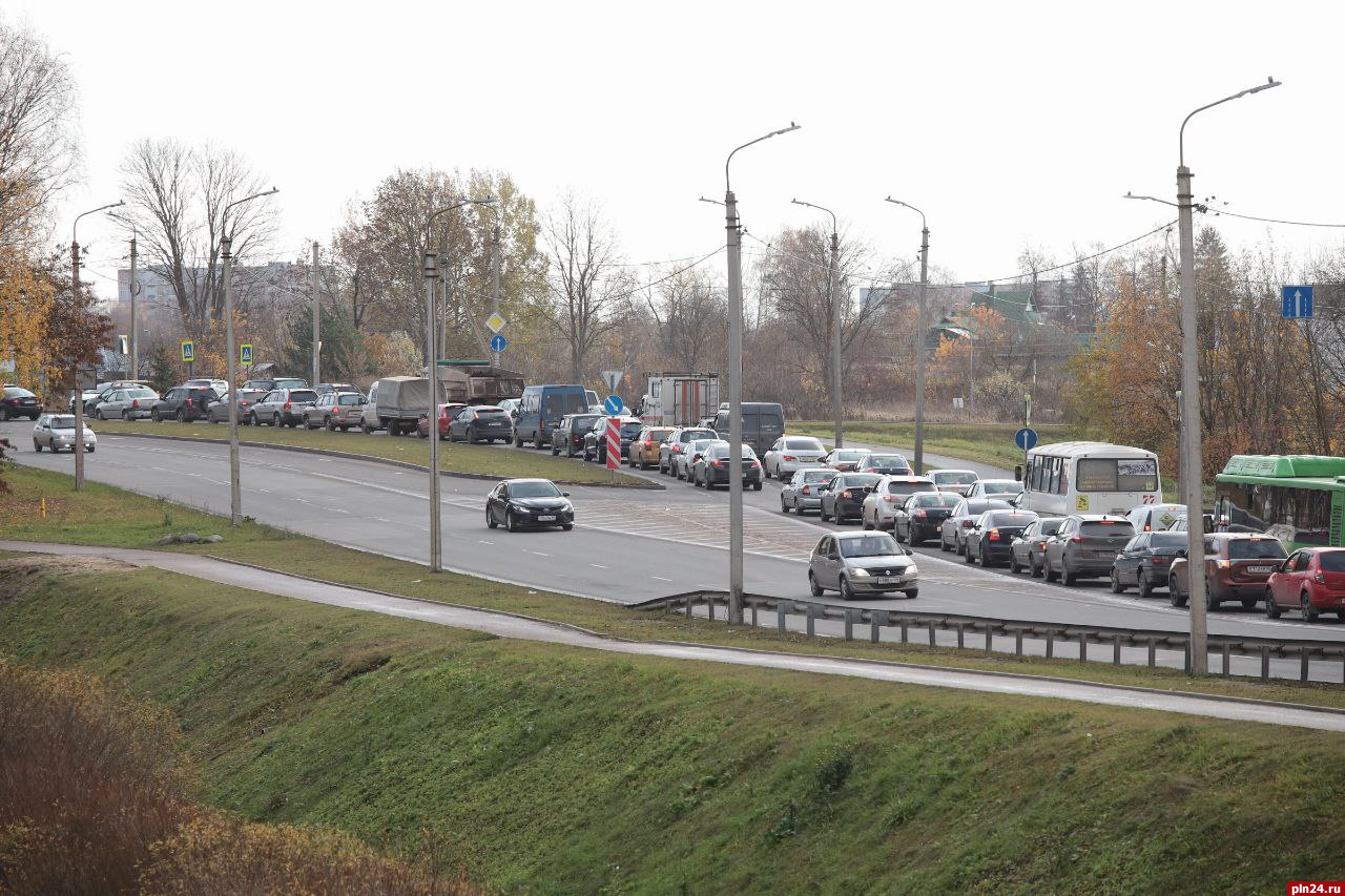 октябрьский мост псков