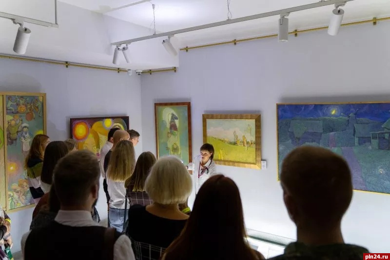 Экскурсия «Спустилась ночь» состоится в псковской галерее 2 декабря