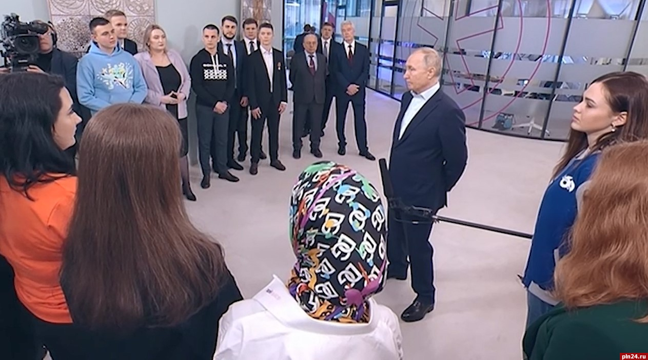 Псковский студент встретился с Владимиром Путиным. ВИДЕО