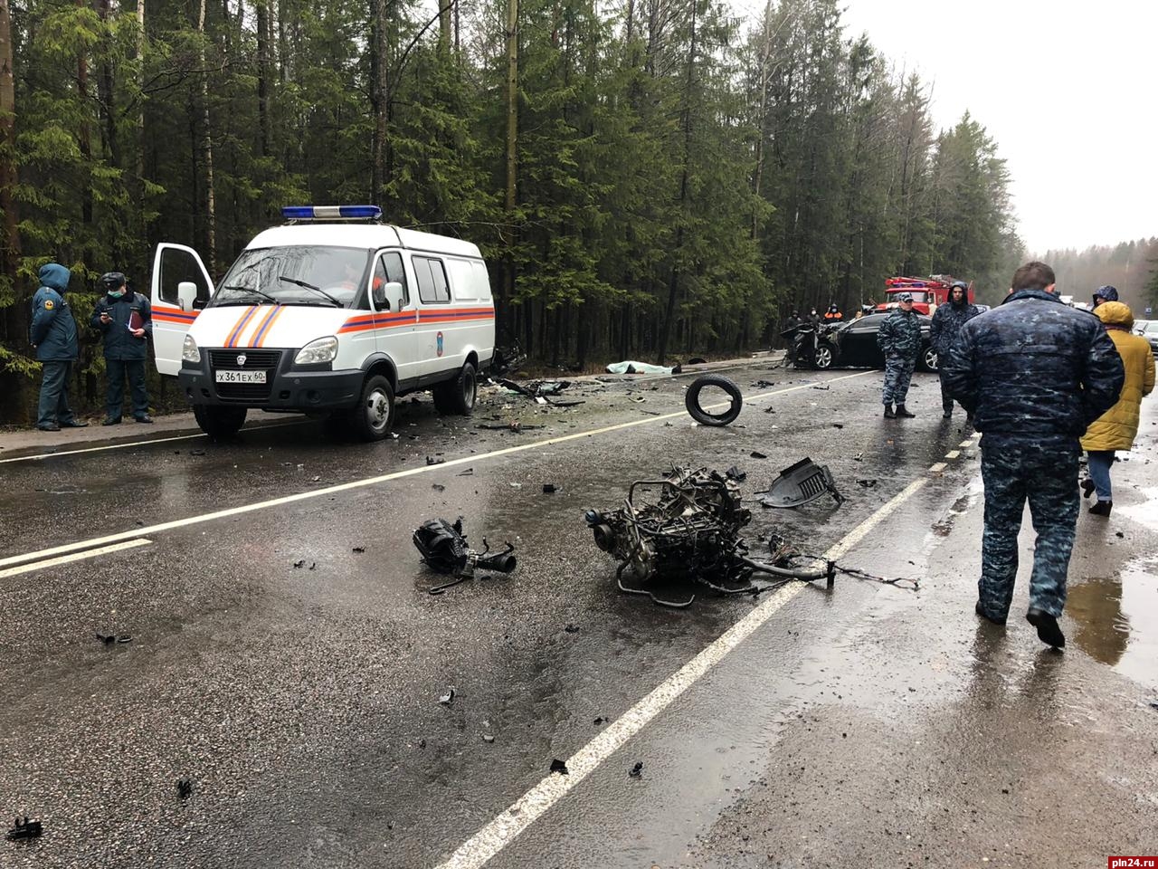 Движение по автодороге Псков - Гдов перекрыто из-за ДТП | 16.04.2020 | Псков  - БезФормата