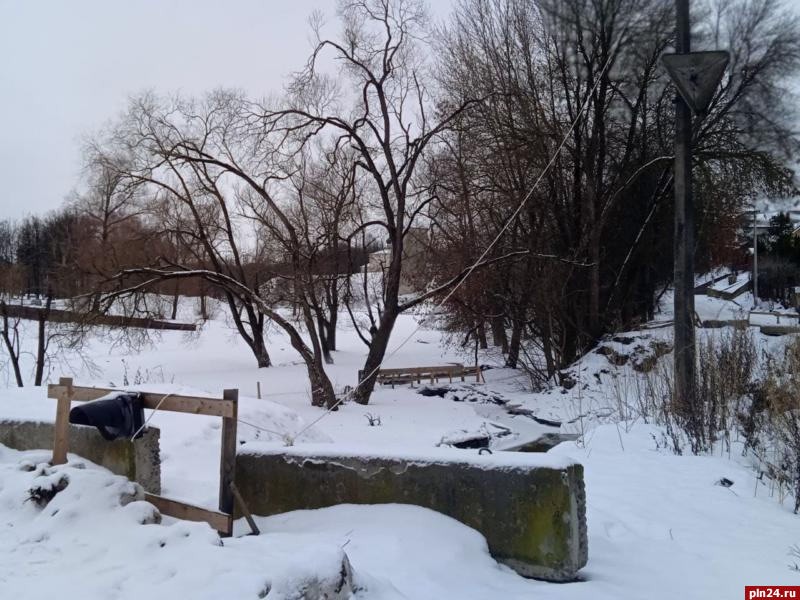 До конца января продолжится  прием заявок на ремонт моста через Милевку в Пскове
