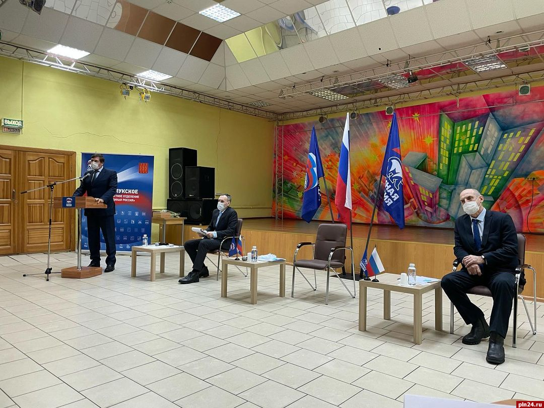 В Великих Луках избрали секретаря местного отделения партии «Единая Россия»