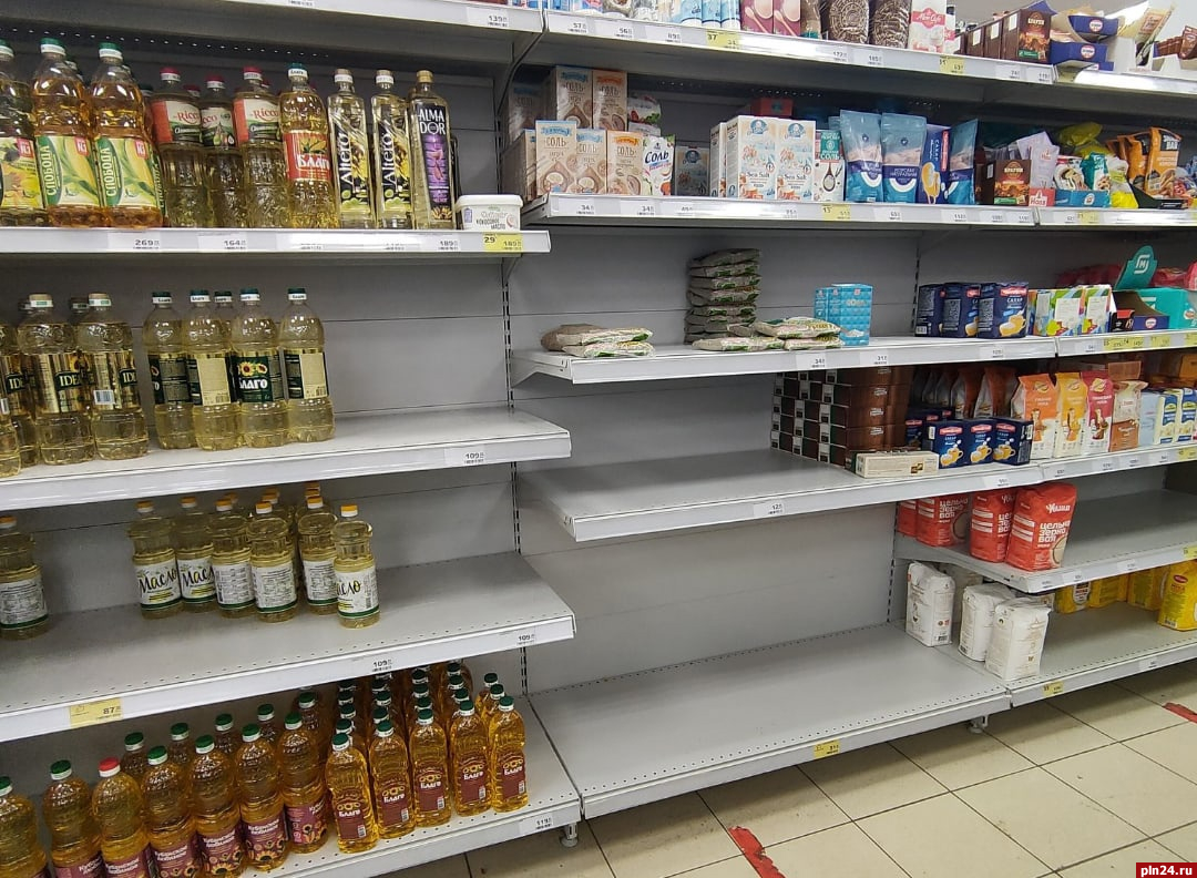 Великолучане жалуются на дефицит сахара в магазинах