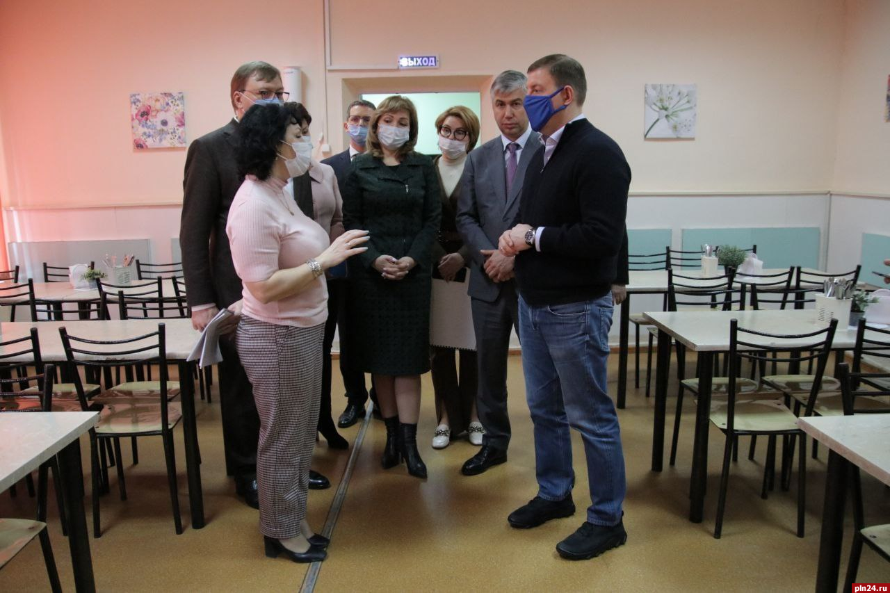 Санкции не повлияют на выполнение программы по капремонту школ — Андрей Турчак
