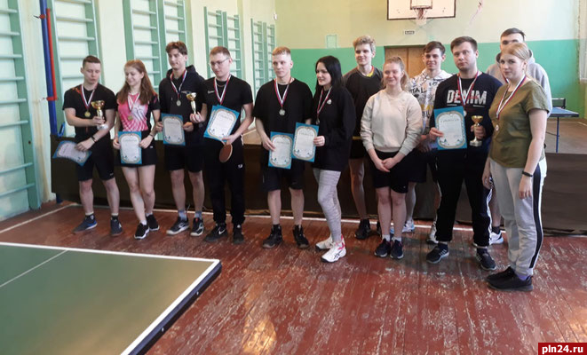 Соревнования по настольному теннису среди студентов прошли в Пскове