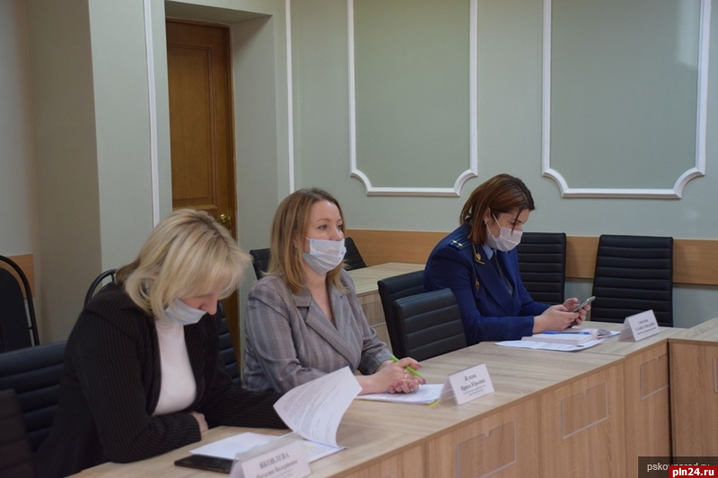 Совет по противодействию коррупции провел заседание в Пскове