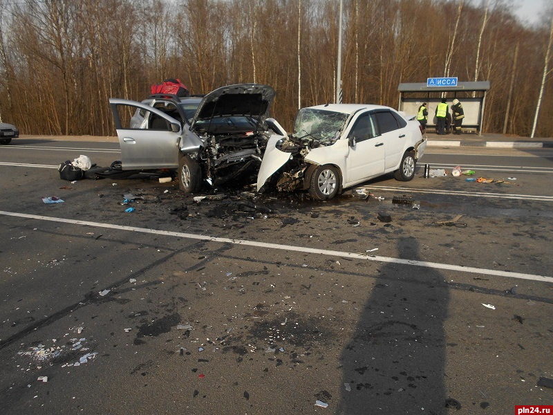 Два пассажира скончались в результате ДТП в Пушкиногорском районе
