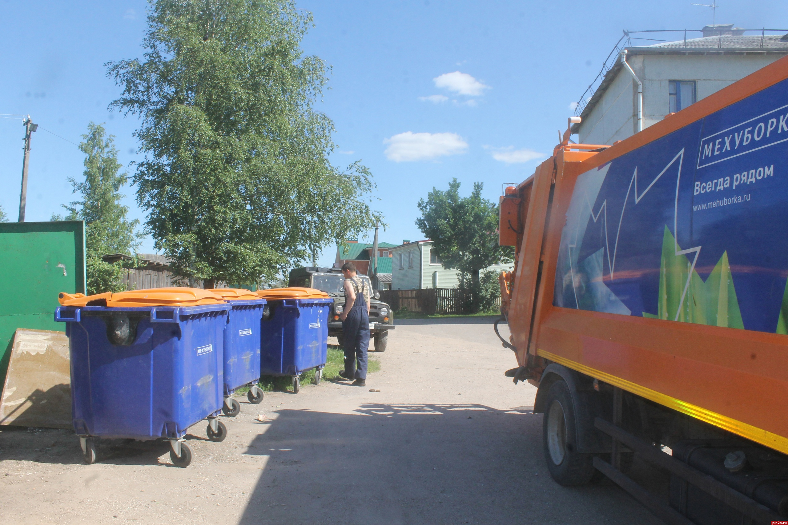 Завод по переработке отходов построят в Псковской области в 2024 году