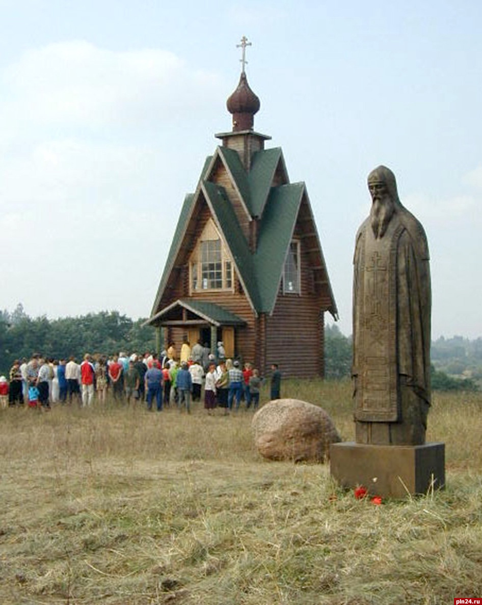 Часовня сгорела в новоржевской деревне Заход