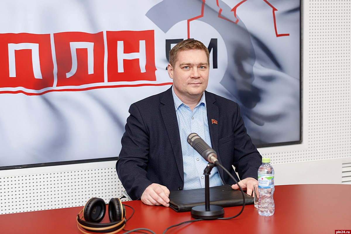 Псковский обком КПРФ озвучил обвинения в адрес бывшего однопартийца Анатолия Копосова