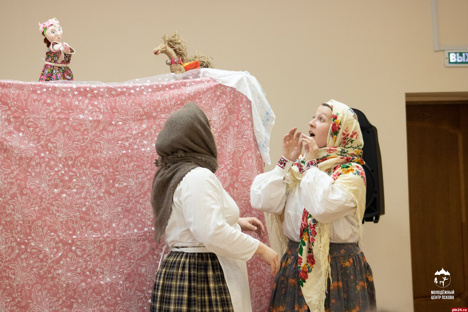 Школьников познакомили с традиционным псковским фольклором