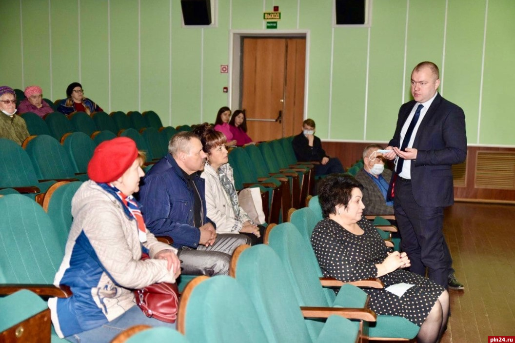Публичные слушания по проекту благоустройства сквера Клавдии Назаровой состоялись в Острове