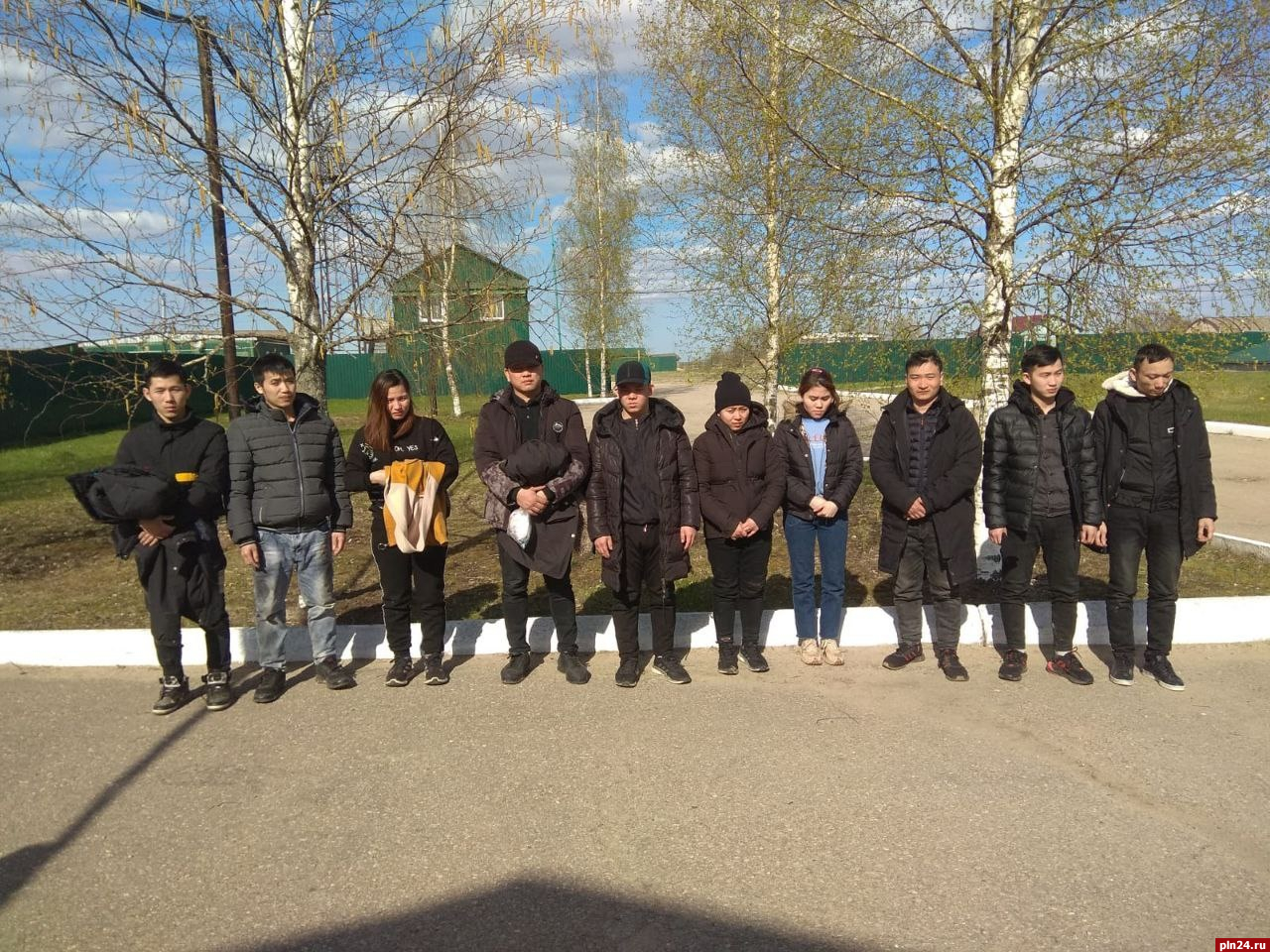 На границе в Псковской области задержали 20 иностранцев