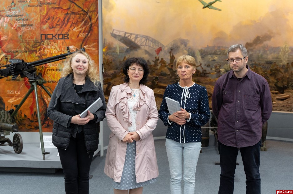 Мемуары освободителя Псковщины передали музею-заповеднику