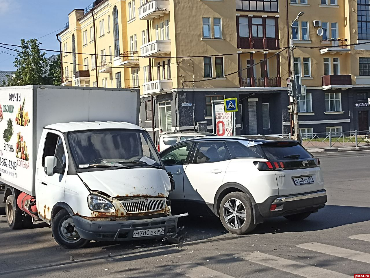 Автомобиль в пскове