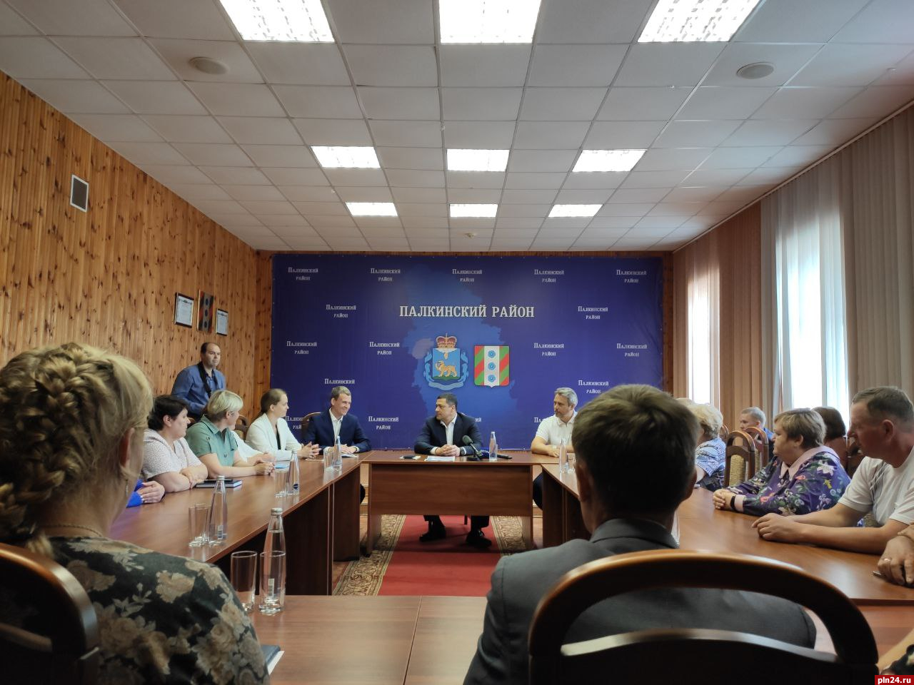 Строительство экотехнопарка обсудил губернатор с активом Палкинского района