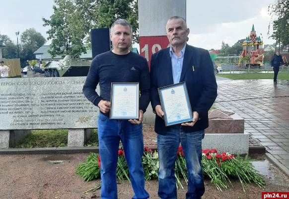 Сотрудников псковского УФСИН поблагодарили за помощь в установке памятника в Идрице