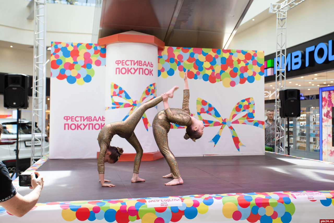 Рэперы и акробаты выступили на финальном кастинге «Битвы талантов» в Пскове