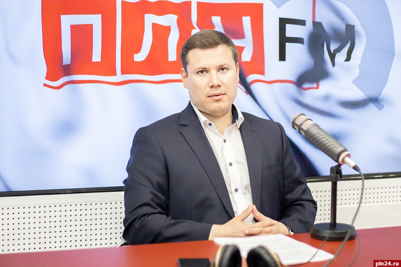 Андрей Ермаков об успехах и проблемах капитального ремонта псковских школ