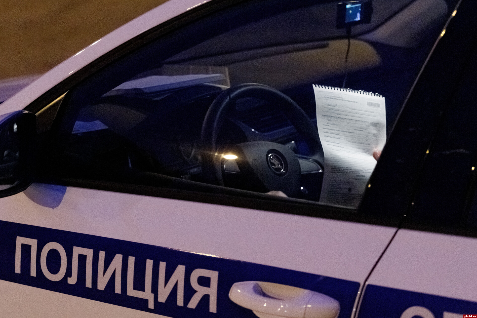 Пьяного водителя-рецидивиста остановили на улице Новоселов в Пскове