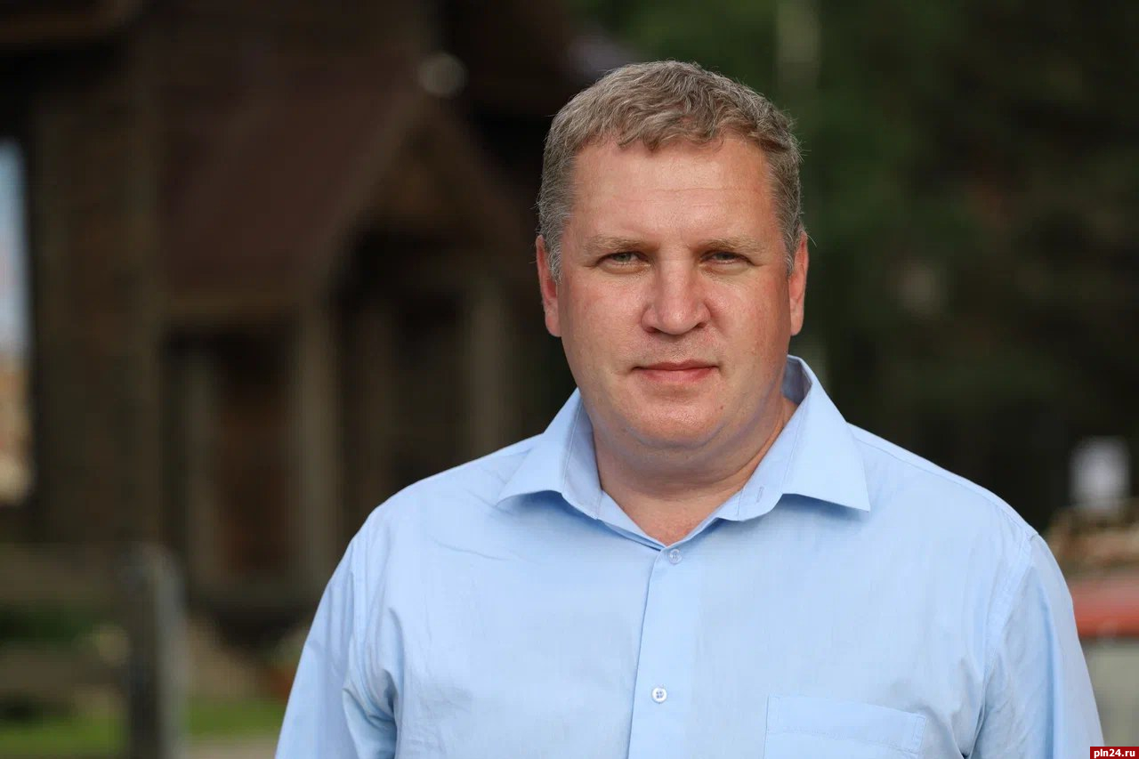 Представители двух партий попытались снять с выборов главы Гдовского района советника псковского губернатора