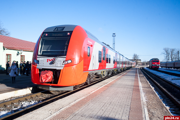 Расписание поездов «Ласточка» по маршруту Псков–Петербург изменится в октябре