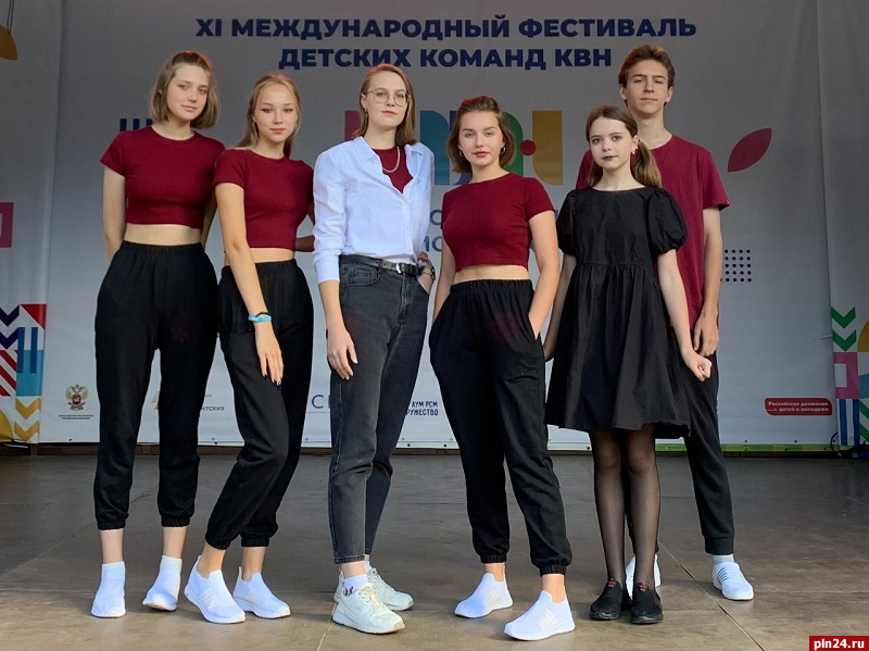 «Чай вдвоем» представляет Псков на международном фестивале детских команд КВН