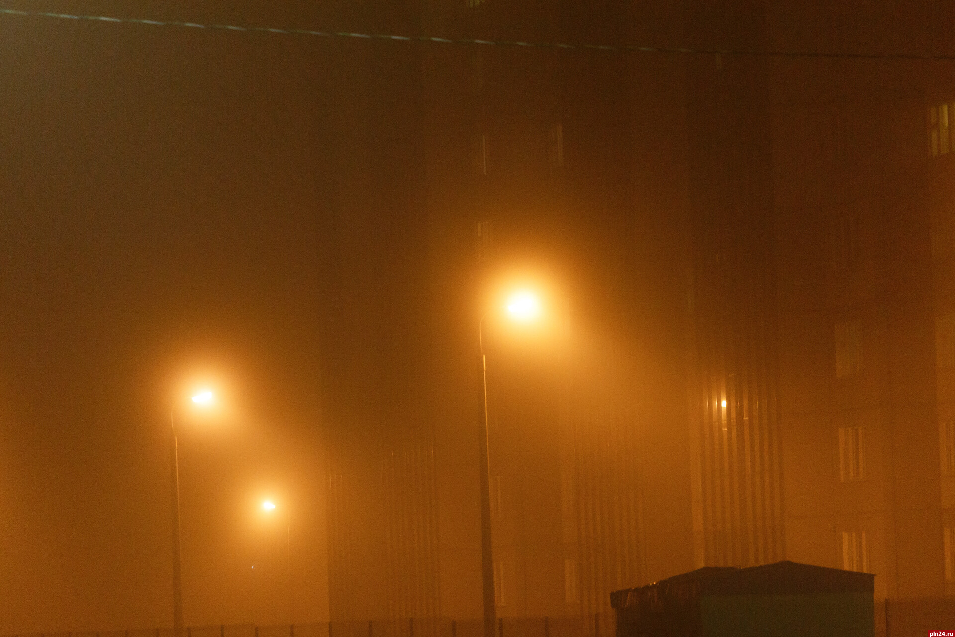 Туман с видимостью до 500 метров опустился на Псковскую область