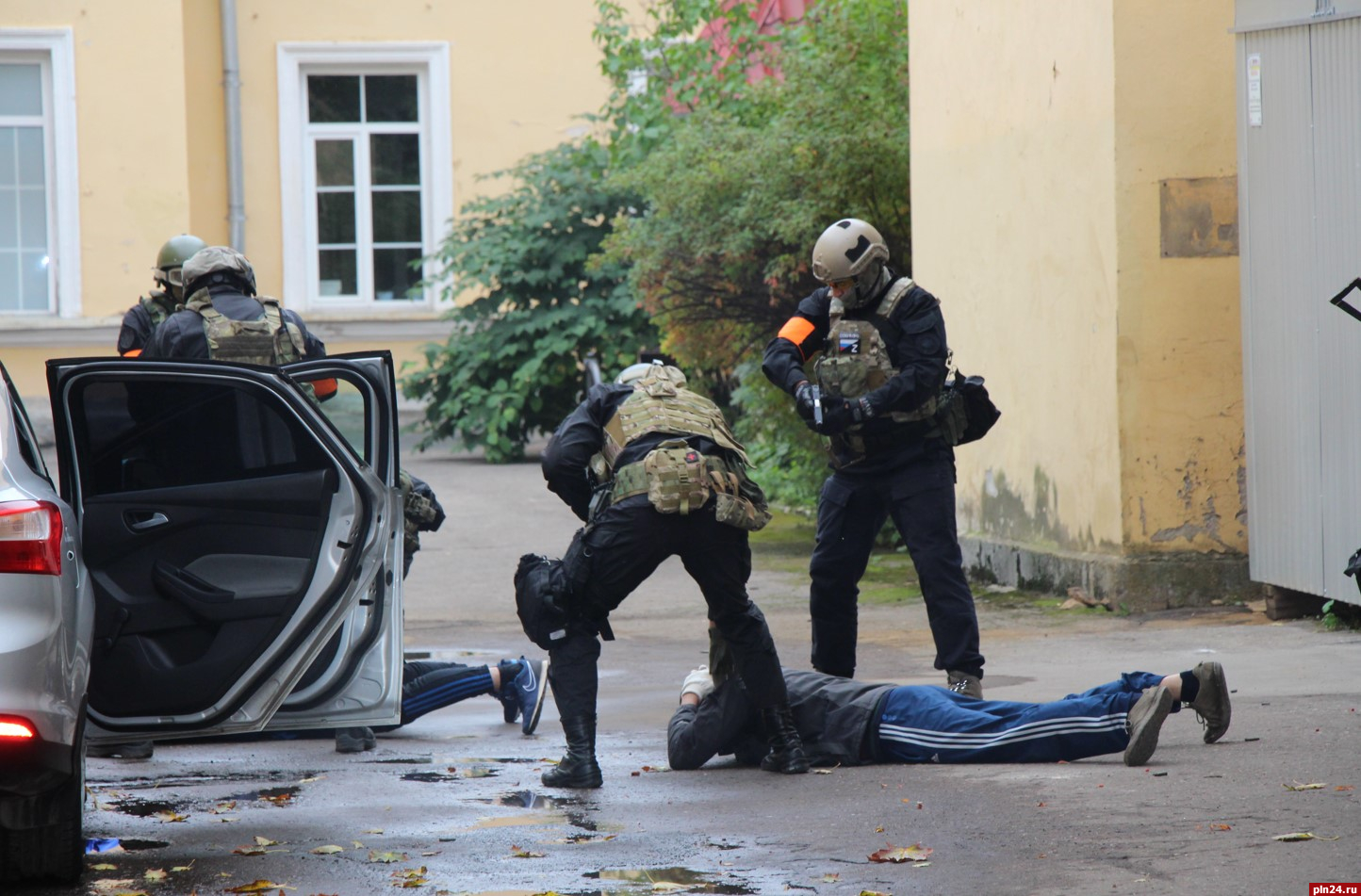 Антитеррористическое учение «Гроза - Правительство - 2022» провели в Пскове. ФОТО