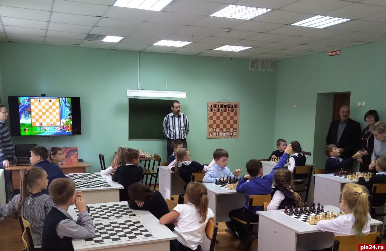 Новые шахматные клубы открылись в трёх районах Псковской области