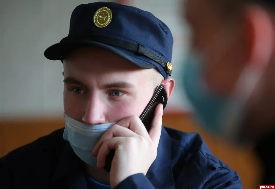 Мобилизованным россиянам разрешили взять в воинскую часть кнопочный телефон