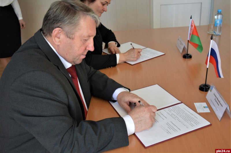 Договор о сотрудничестве подписали Себежский и Бешенковичский районы