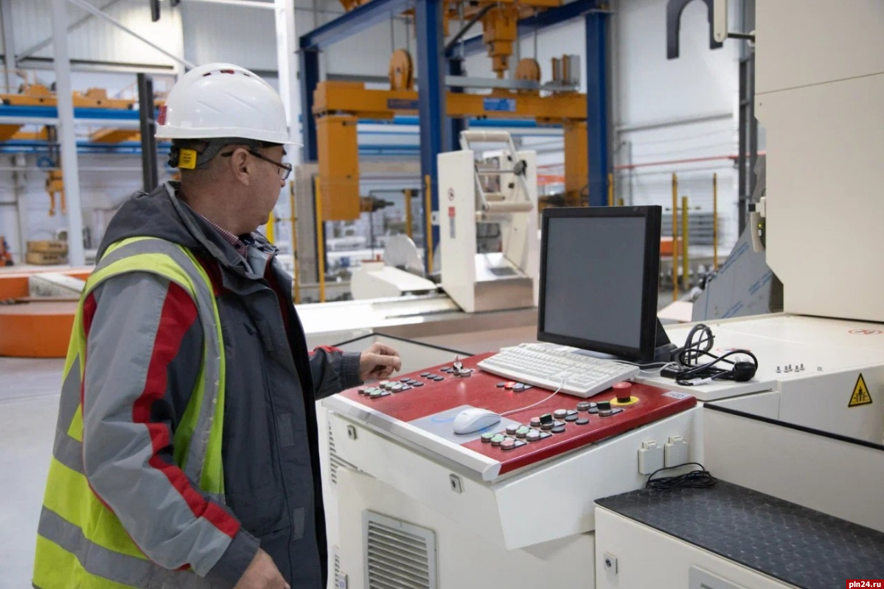 На заводе «Титан-Полимер» идёт монтаж технологического оборудования производства