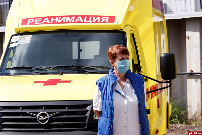 Единовременную выплату для готовых переехать в поселки врачей ввели в Псковской области