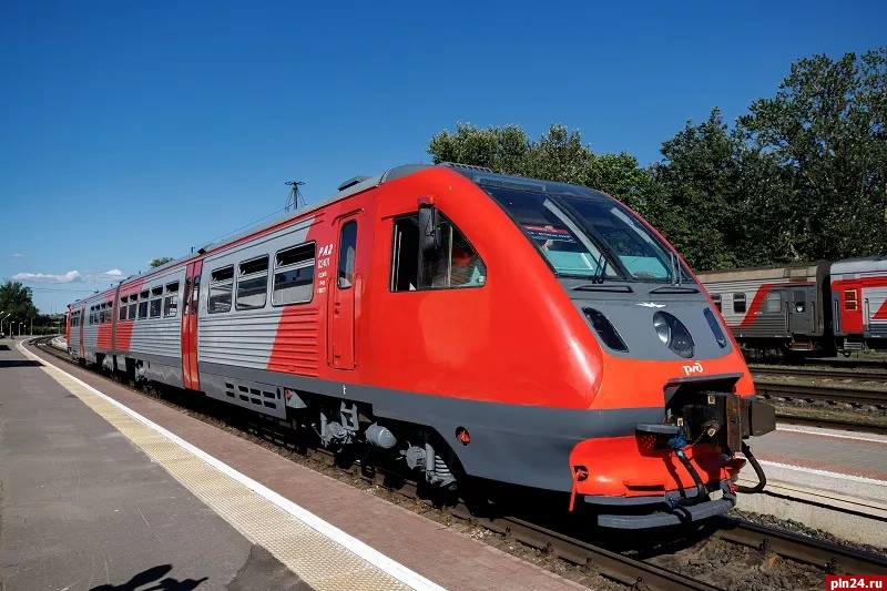 Железнодорожное направление Петербург - Псков вошло в топ-10 популярных в ноябре