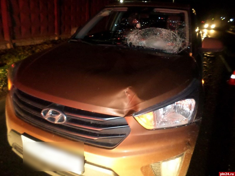 Подростка сбил автомобиль на улице Генерала Маргелова в Пскове