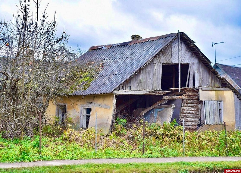 Собственники заброшенных домов в Острове могут лишиться своего имущества