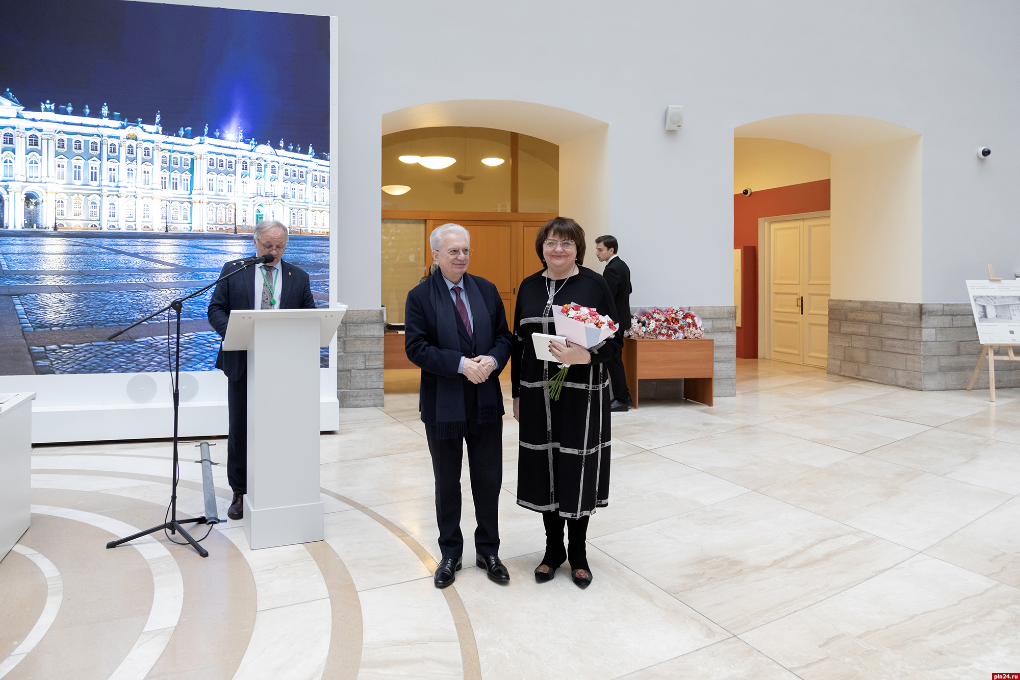 Светлану Мельникову наградили знаком «За заслуги перед музейным сообществом»
