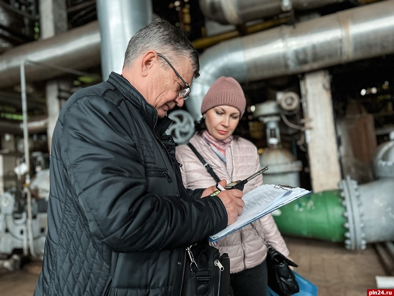 О производственном контроле за условиями труда рассказали «Псковские тепловые сети»