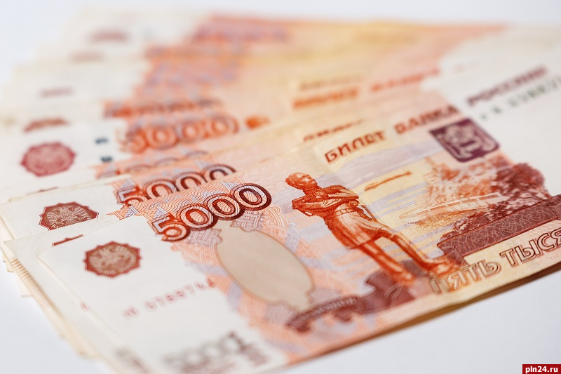 Телефонные мошенники обокрали псковичей на 1,5 миллиона рублей