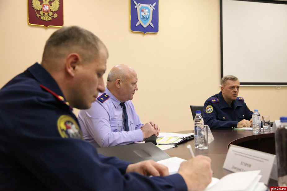 Заместитель председателя СК России отметил положительную динамику работы псковских следователей