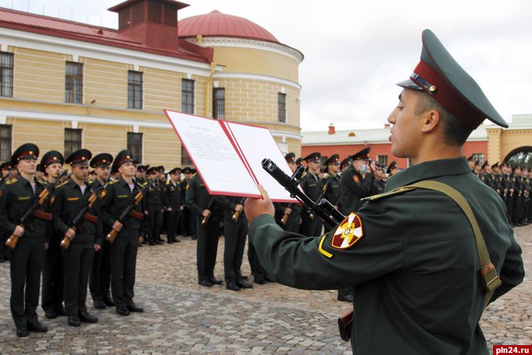 Псковичам предлагают поступить в военные вузы Росгвардии