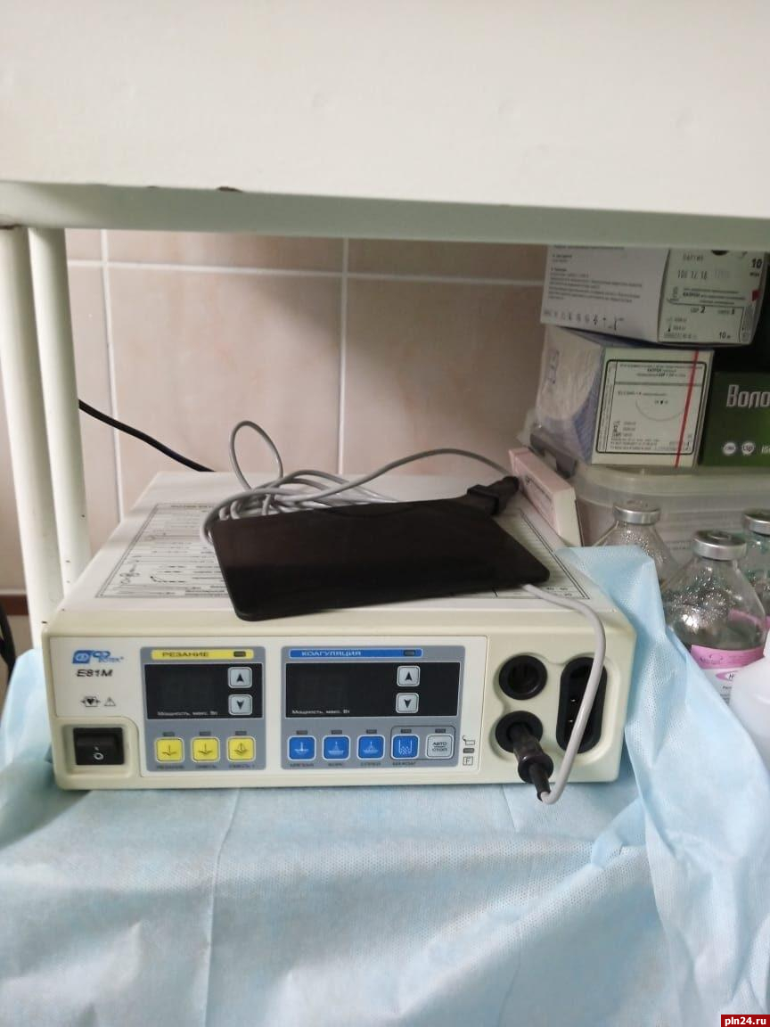 Новый электрохирургический аппарат поступил в Великолукскую межрайонную больницу
