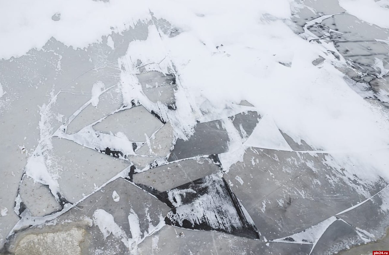 Выход на лёд водоёмов запретили в Гдовском районе