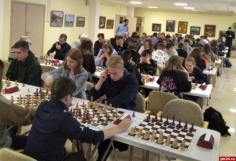 Чемпионат области по шахматам прошёл в Пскове