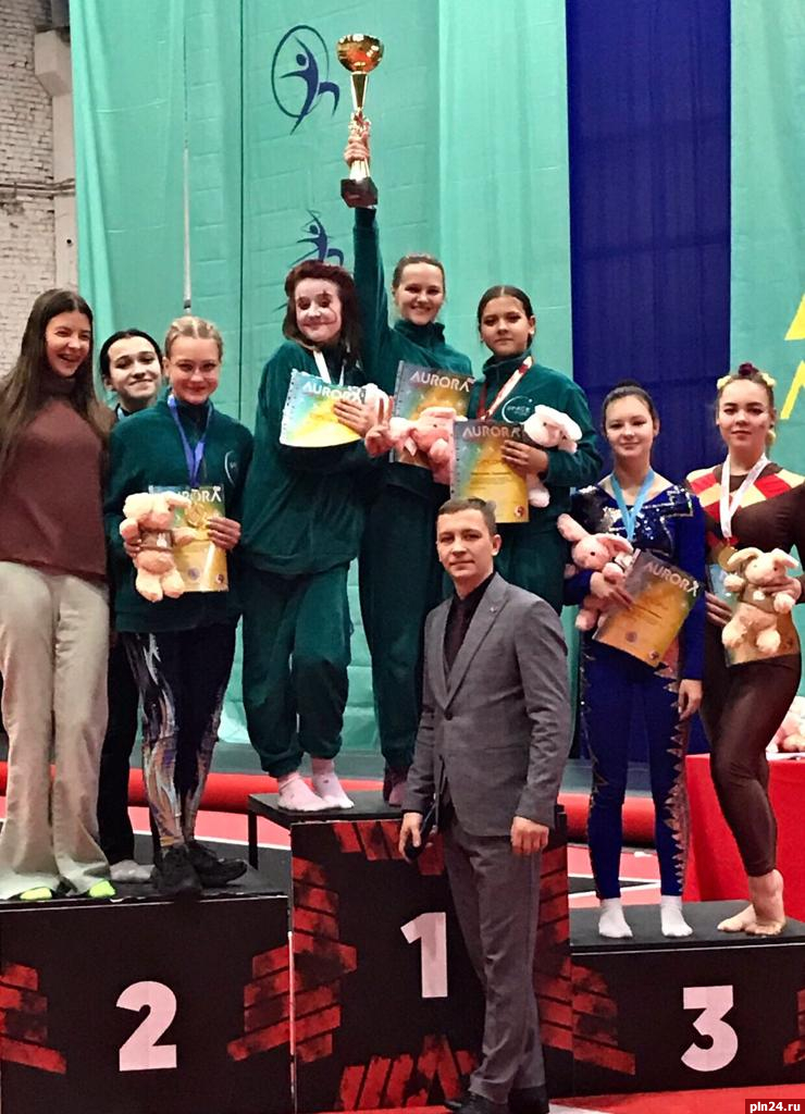 Псковские гимнастки привезли шесть медалей с соревнований в Санкт-Петербурге