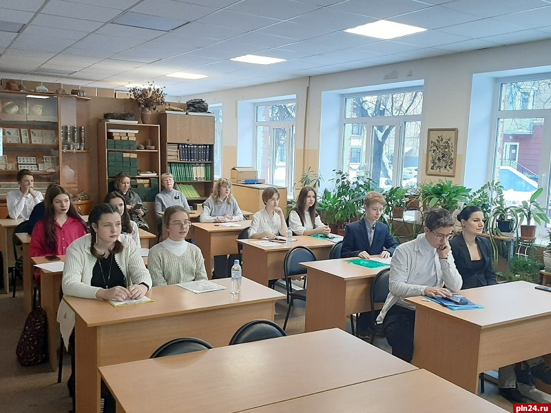 Итоги научно-практической конференции обучающихся «Шаг в будущее» подвели в Пскове