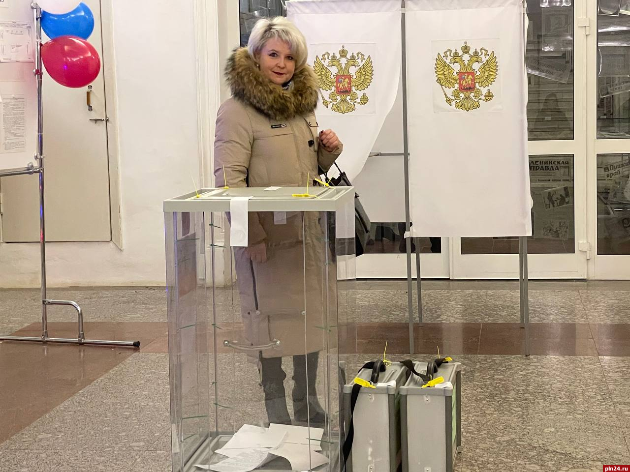 Оксана Филиппова отдала свой голос на выборах главы Пушкиногорского района