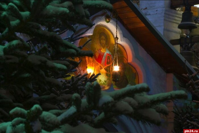 Митрополит Тихон проведет божественную литургию в Пскове в новогоднюю ночь