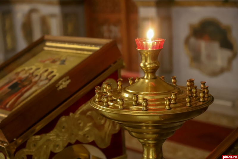 Рождественские службы прошли в 109 церквях и храмах Псковской области